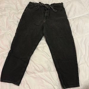 Zara black ankle length jeans size 10